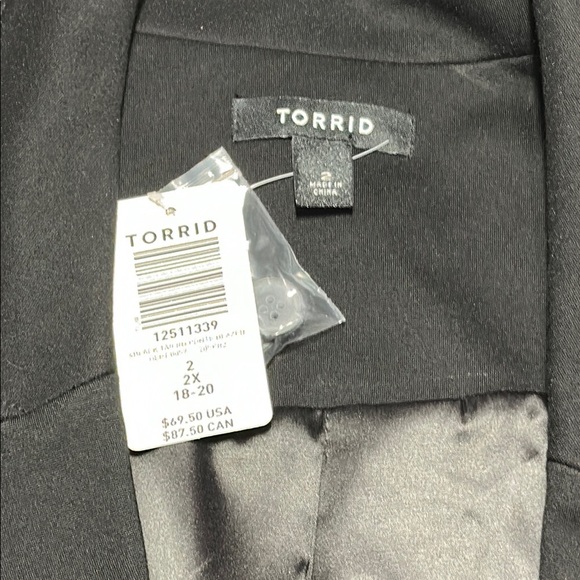 Torrid Black Women's Blazer Size 2 = 2X or 18-20 Nice Business Wear NWT - Picture 5 of 11